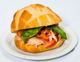 Panino con tonno