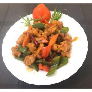 41. Pollo salteado con salsa picante