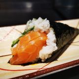 Temaki Salmón Con Aguacate (1 Pza.)