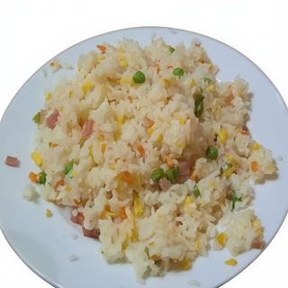 arroz frito con huevos