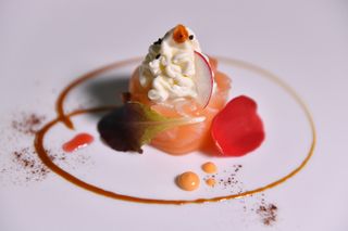 723. Hana white 2 pezzi