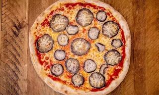 Pizza de berenjena al grill