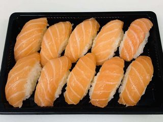 Caixa c12 sushi misto 12 peças