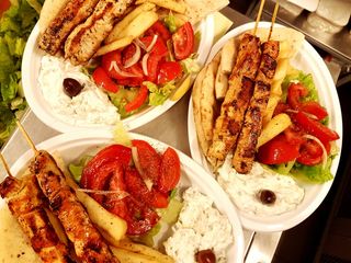 Piatto souvlaki pollo