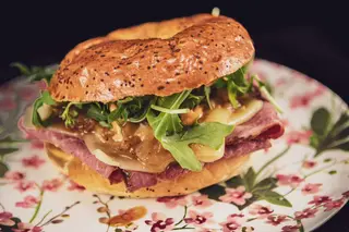 Bagel Pastrami