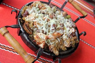 Пилешки сач