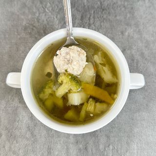 Суп з фрикадельками (320г)