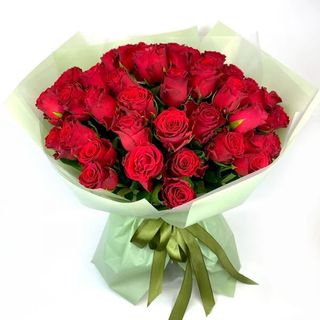  51 червона троянда