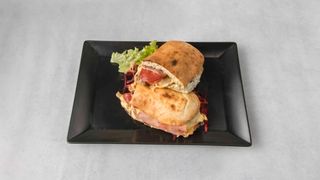 Chicken blue sendvič