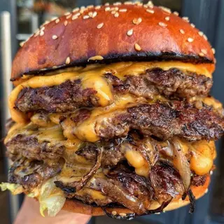 QUATTRO POUNDER