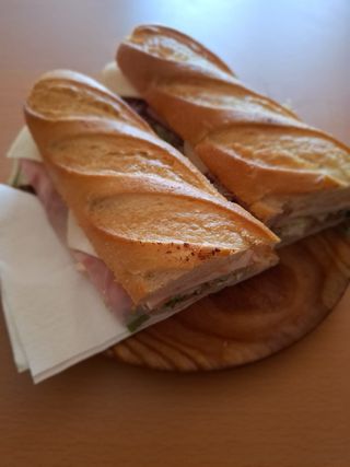 Bocadillo de York y queso