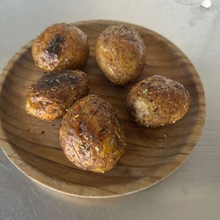 Patatas Asadas, Ración.