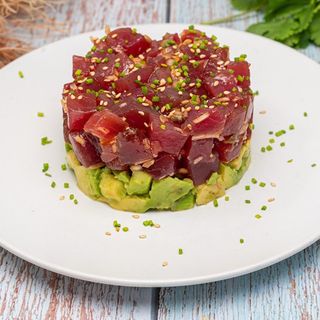 36. Tartar De Atún Picante (1 Ud.)