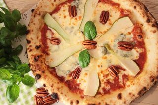 Pizza Gorgonzola & Noce