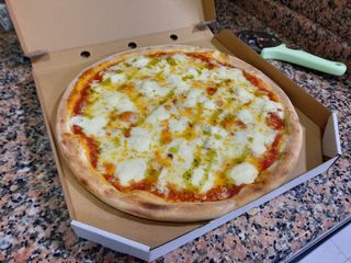 Margherita pizza