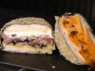 Бургер з тунцем (470g)
