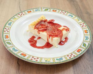 Tarta De Queso con furtos rojos