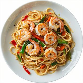 Spaghetti cinesi con  gamberi e verdure