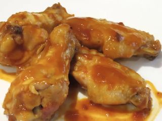 Guiso De Alitas Al Whisky Con Papas