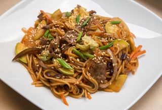 Vermicelles Sautées au Bœuf