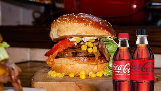 Irma burger + Coca-Cola 0.5l/Coca-Cola Zero 0.5l
