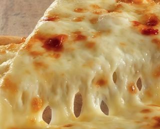 Pizza cuatro quesos (30 cm.)