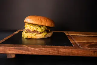 Super premium Papi caliente burger