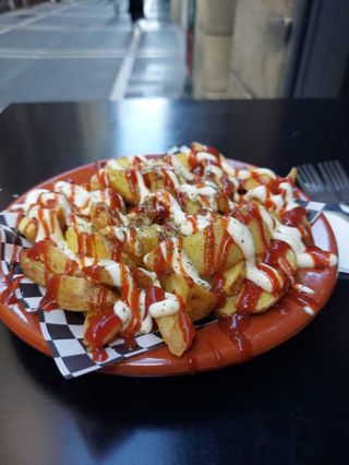 Patatas bravas