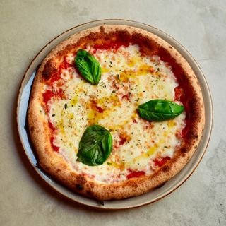 Pizza Margarita (30 Cm.)