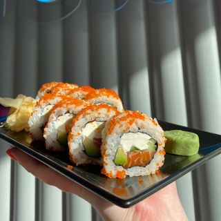 Каліфорнія з лососем (230г)