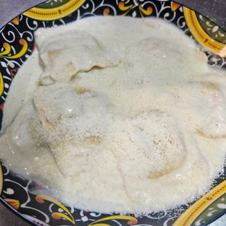 Raviolones pere y gorgonzola 
