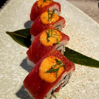 S10 Spicy Tuna Roll (4 Uds.)