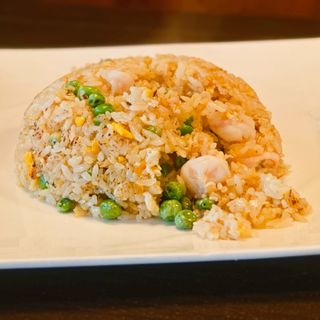 Riso saltato con gamberi