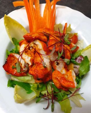 Chicken tikka salad
