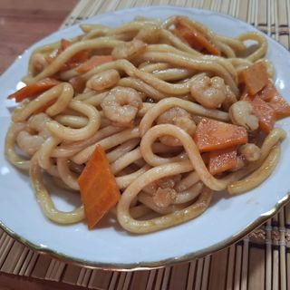 38. Noodles con gambas