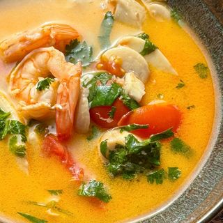 SOPA TOM YUM