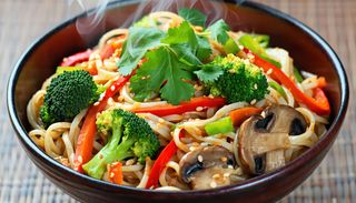 Paste de orez la wok