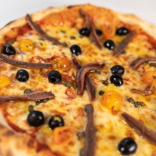 Pizza Genuina Putanesca