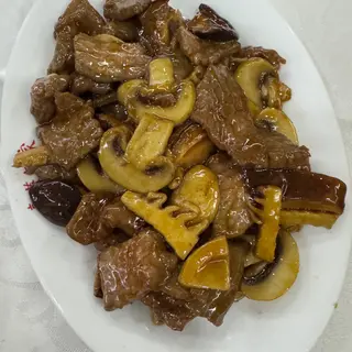 Carne de Vaca com Cogumelo Chinês