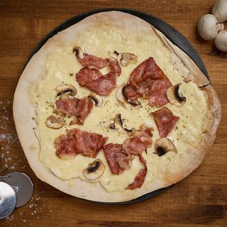 Pizza Carbonara