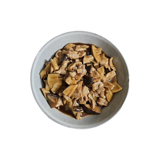 Cerdo con setas chinas shiitake y bambú