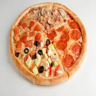 Pizza Cuatro Estaciones (Mediana)