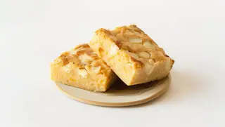 BLONDIE MAKADAMIA