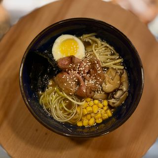 Рамен з телятиною (480г)