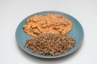 ბიფსტროგანი ქათამი+სოკო