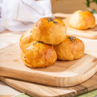 Домашни соленки с шунка и кашкавал