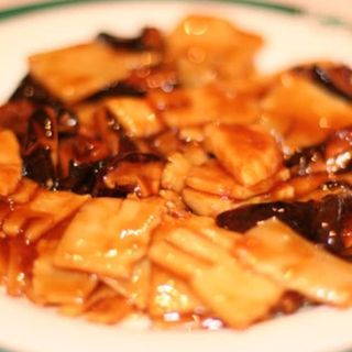 Bambú Y Setas Salteadas