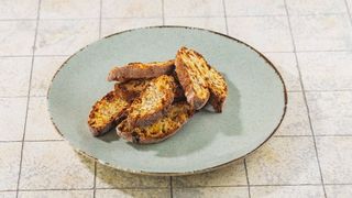 ბისკოტი ჩირებით