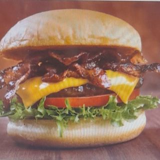 Hamburguesa de queso y bacon