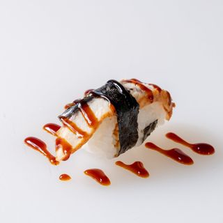 237. Nigiri anguilla